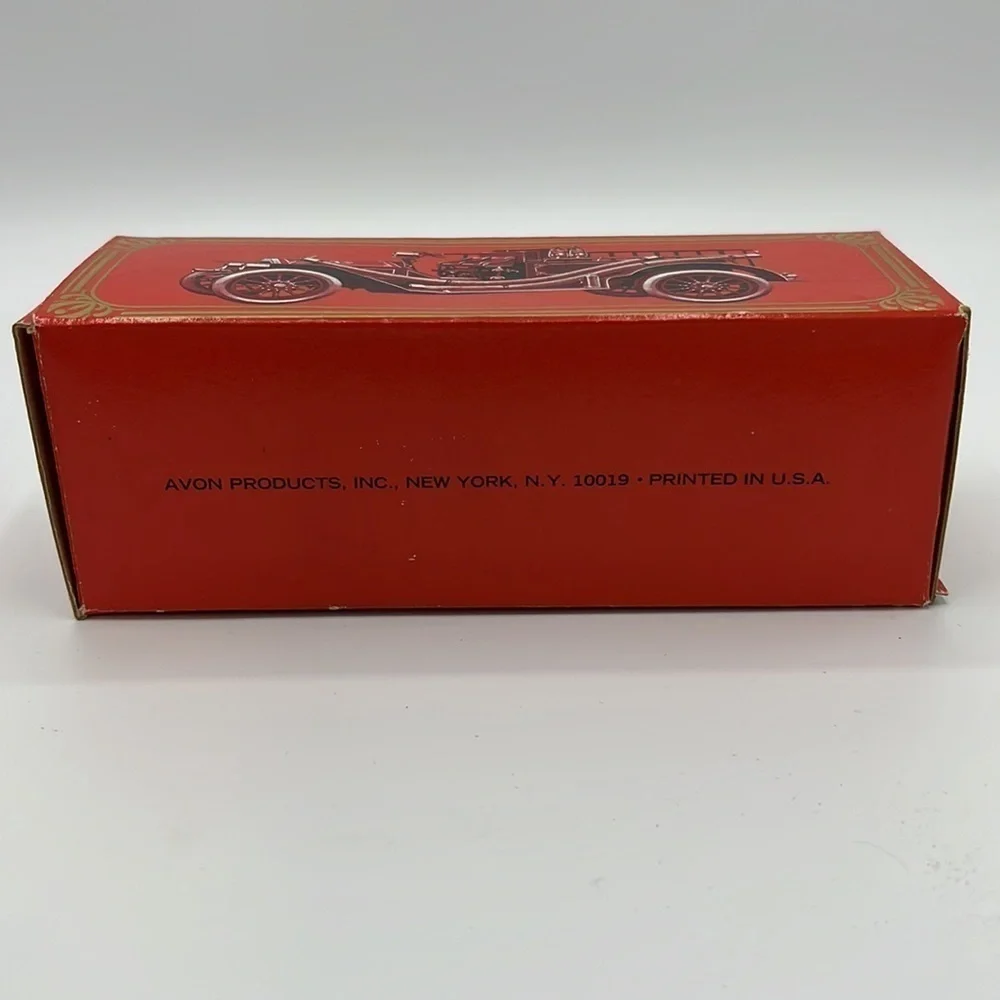 AVON FIRE FIGHTER 1910 TAI WINDS AFTER SHAVE 6 Oz VINTAGE